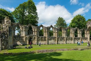 York Museum Gardens